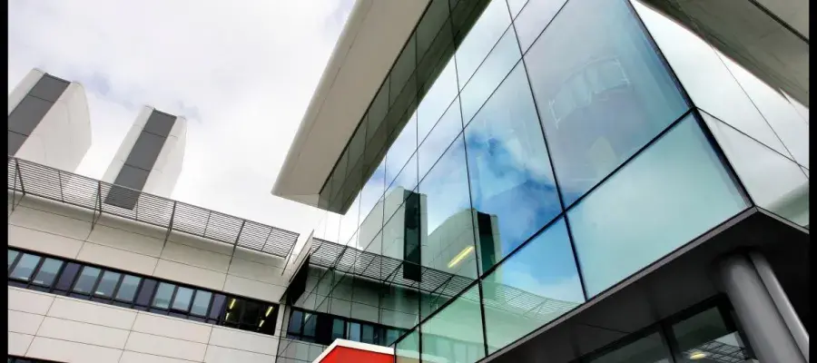 The Queen's Medical Research Institute, Little France
